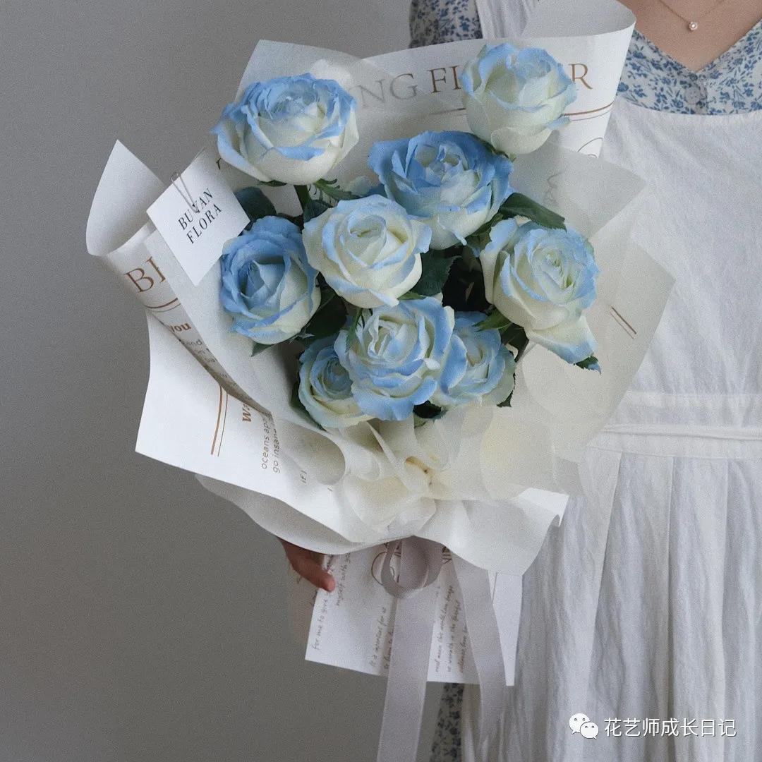 节日特辑vol.3|520碎冰蓝玫瑰花束，再来一波