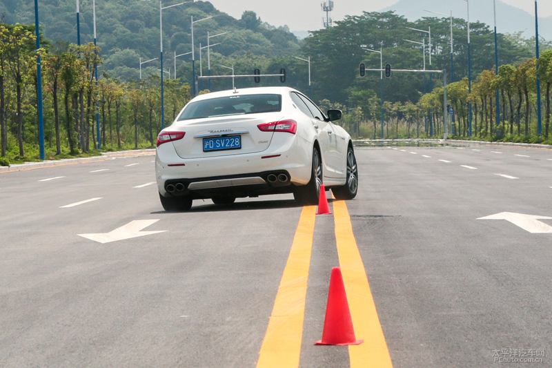 玛莎拉蒂ghibli和s350,玛莎拉蒂ghibli测试评价