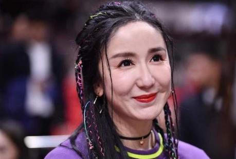 整容后的女明星老了,整容严重变性的女明星