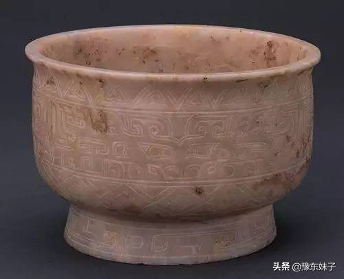 从繁到简，从多变到统一，从单一到复合，浅谈中国方胜图案的衍变