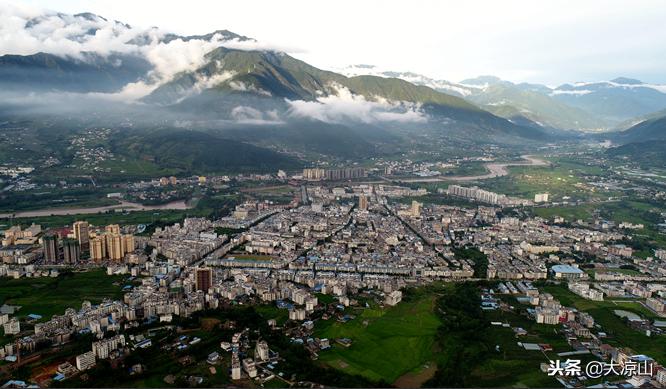 关于凉山州简单介绍的视频,凉山州十七个县介绍