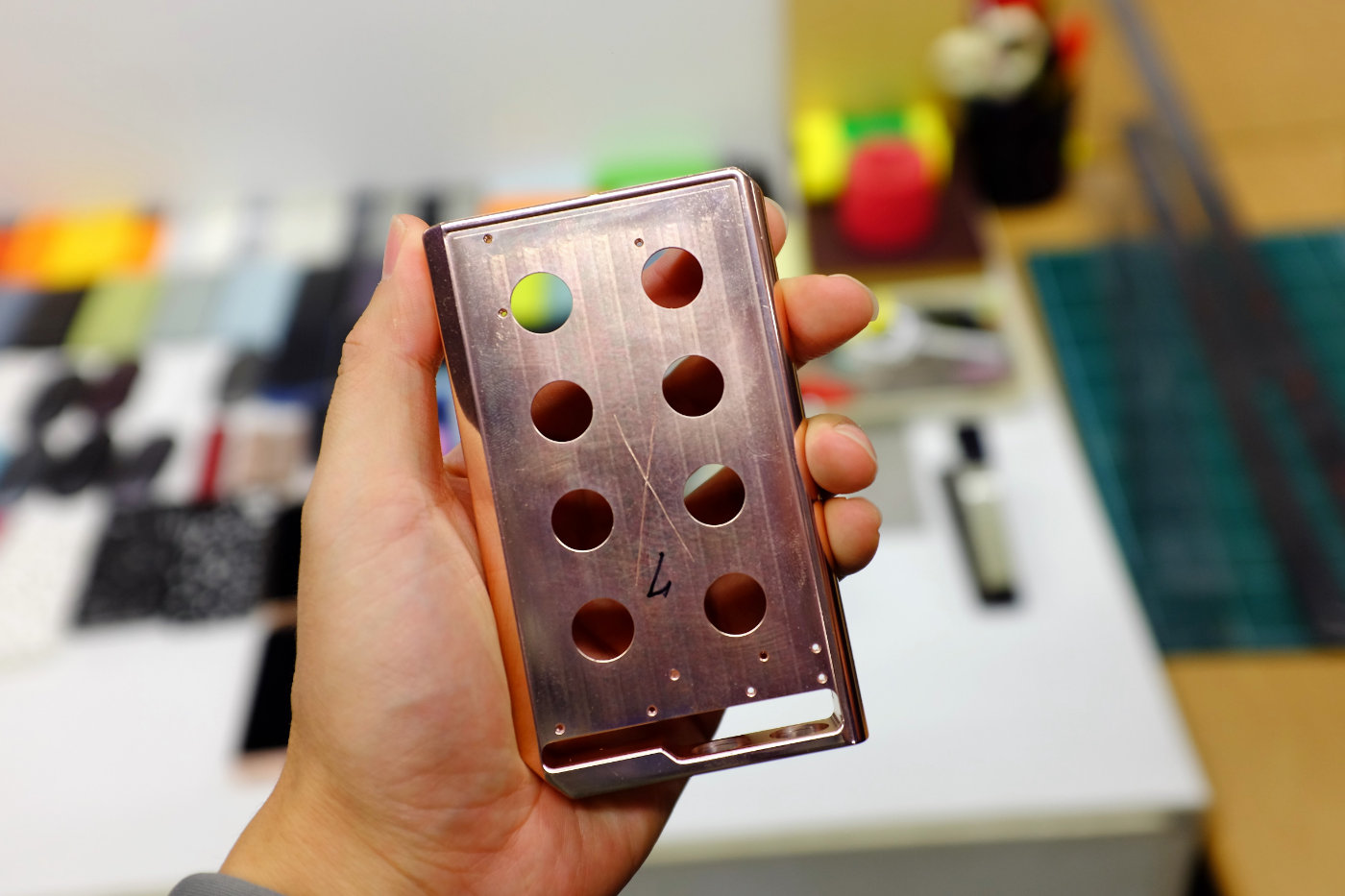 指标爆表的新旗舰声音强悍无敌COWON爱欧迪PL*放播**器