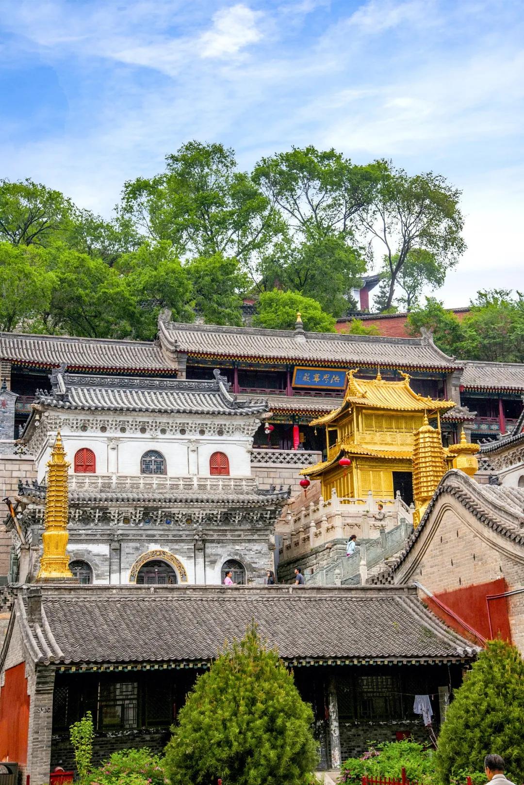 五台山值得去吗,泰山和五台山哪个更值得去