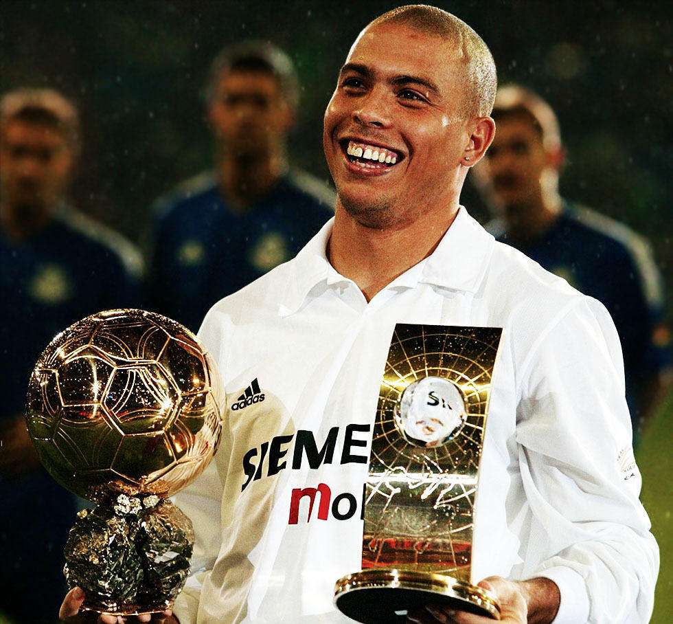 梅西一己之力掀翻银河战舰,梅西面对银河战舰完成帽子戏法