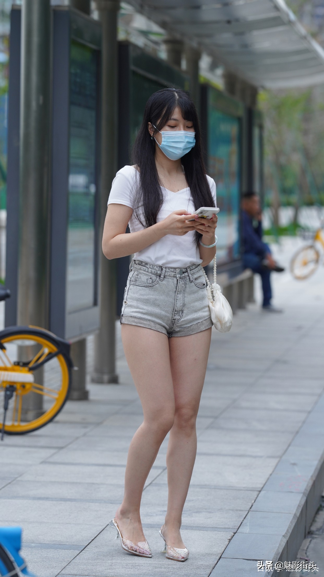 黑色中跟短筒鞋怎么搭配牛仔裤,尖头粗跟鞋怎么搭配牛仔裤