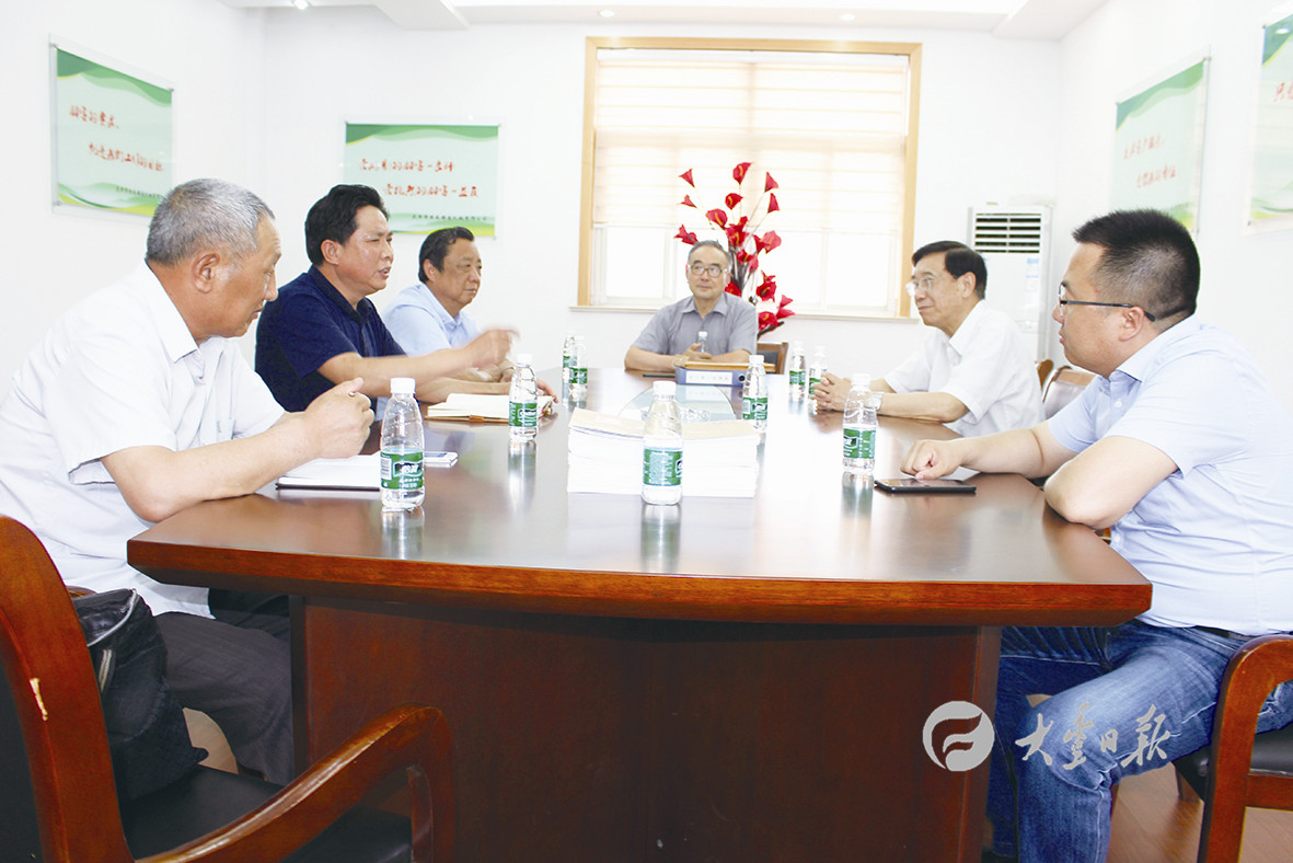 致富不忘报*党**恩关爱工作尽心力记江苏省盐城市大丰区巨龙铸造机械有限公司董事长陈绕林