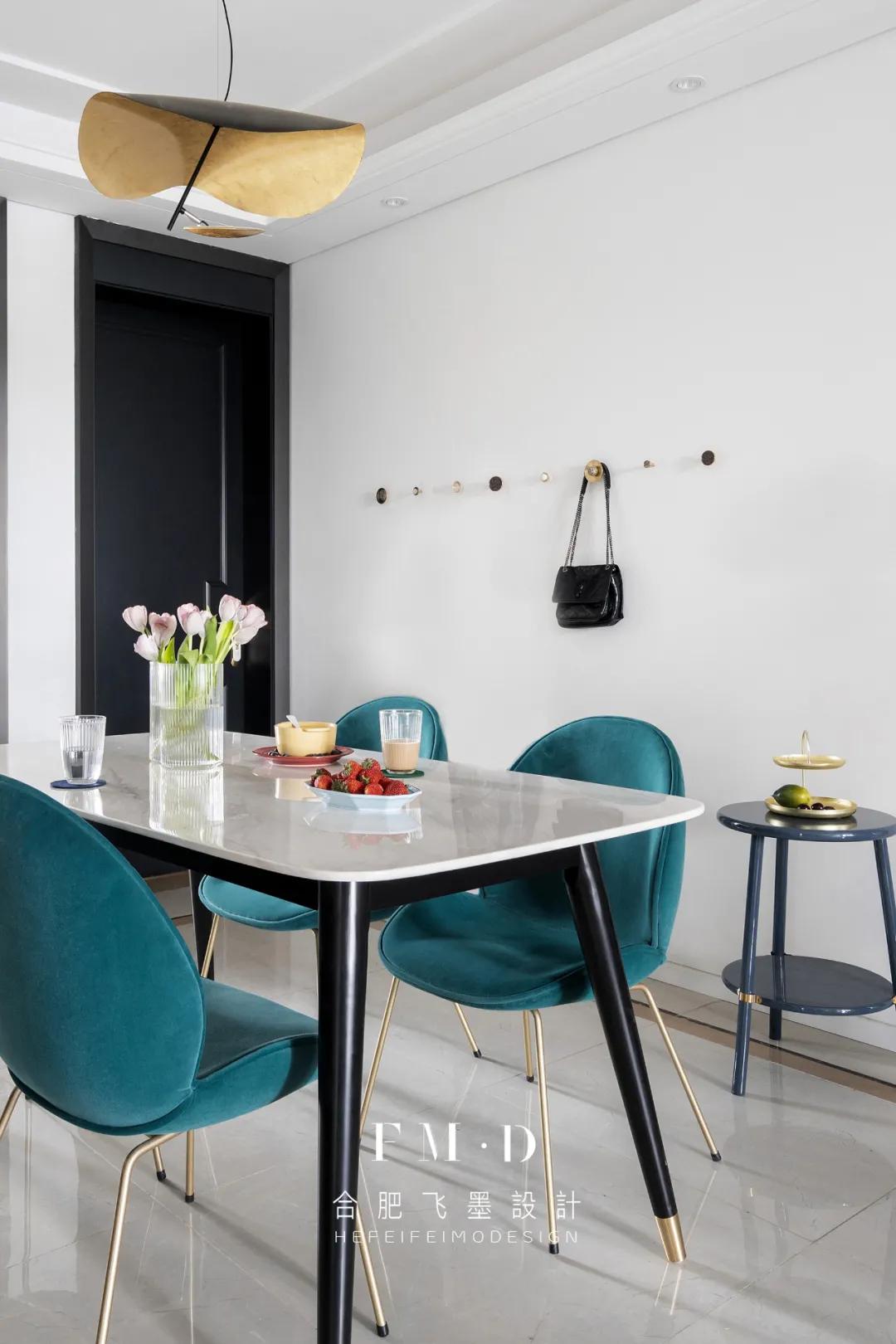 门洞不装门，这个细节要做到位：包一圈门套保护墙面，效果好看