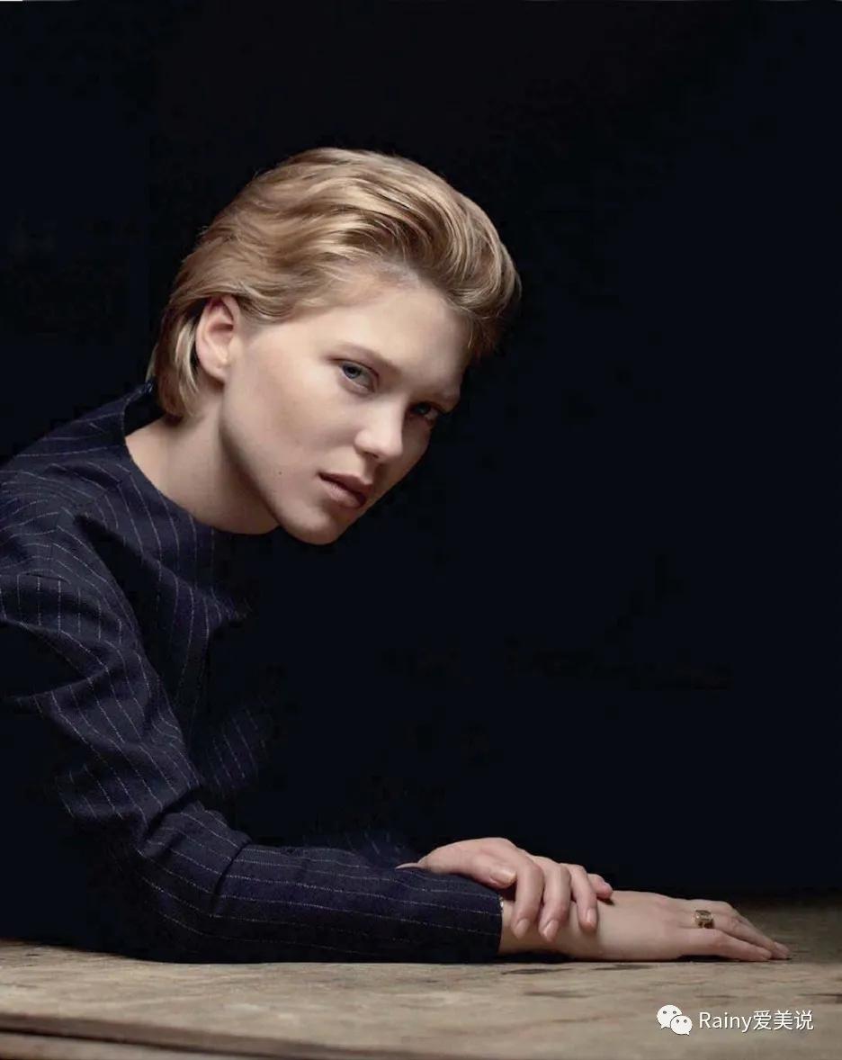 牙缝大、脸盘方,这位“法兰西玫瑰”是怎么美出了自己的特色?