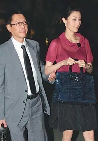 10位“浪荡”的富二代,个个换女友如换衣服,王思聪只是小萌新