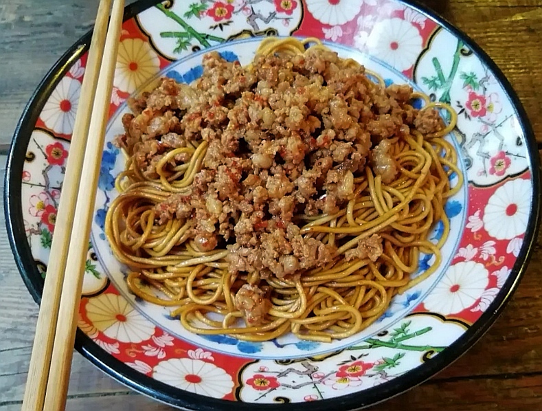 上海老面馆推荐大肠面,上海老弄堂面馆大肠面