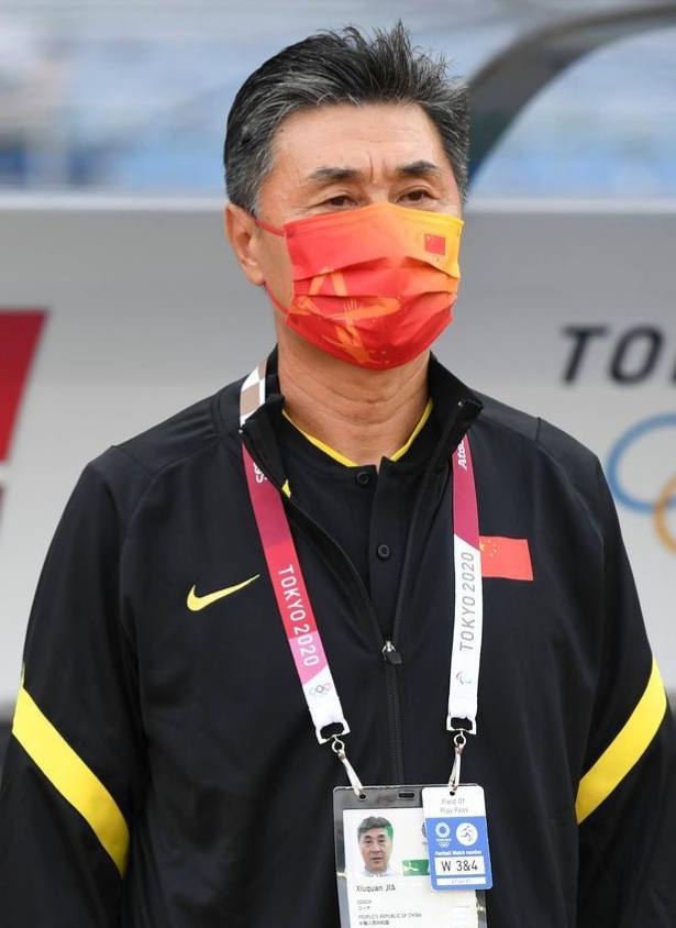 中国女足面部流血仍然踢的是谁,中国女足对韩国在哪里踢的