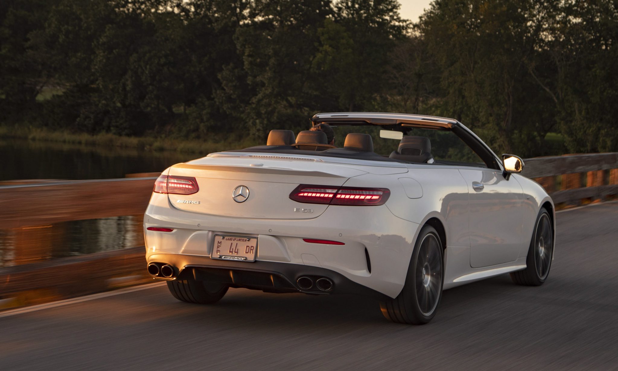 便宜又好看的敞篷车不超过10万,2021年奔驰敞篷车价格