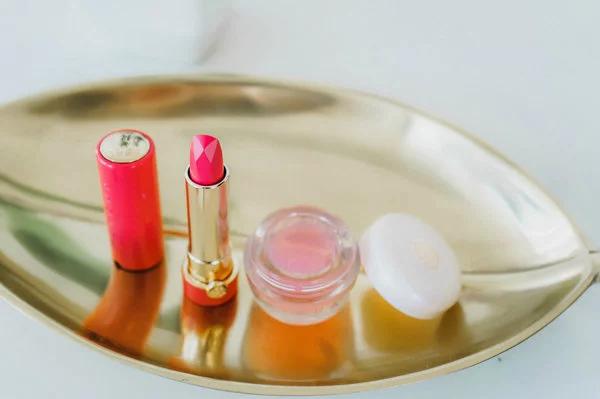 牡丹口红,国色天香牡丹花口红