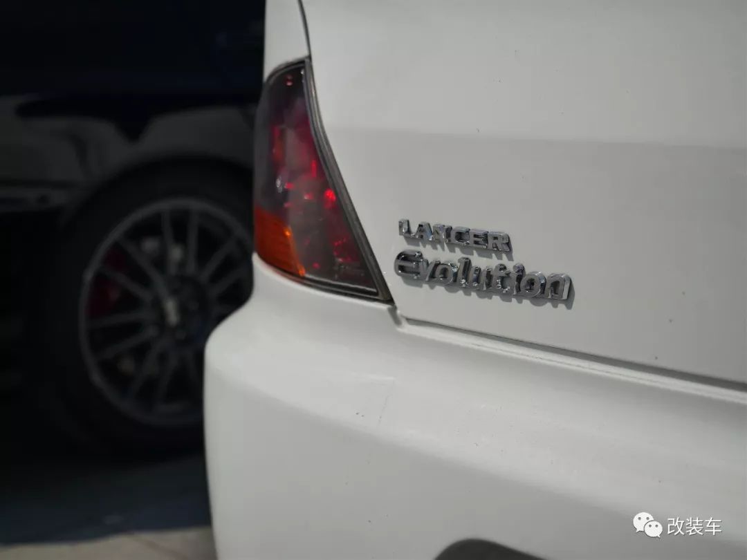 改装车聚会,改装车齐聚车展