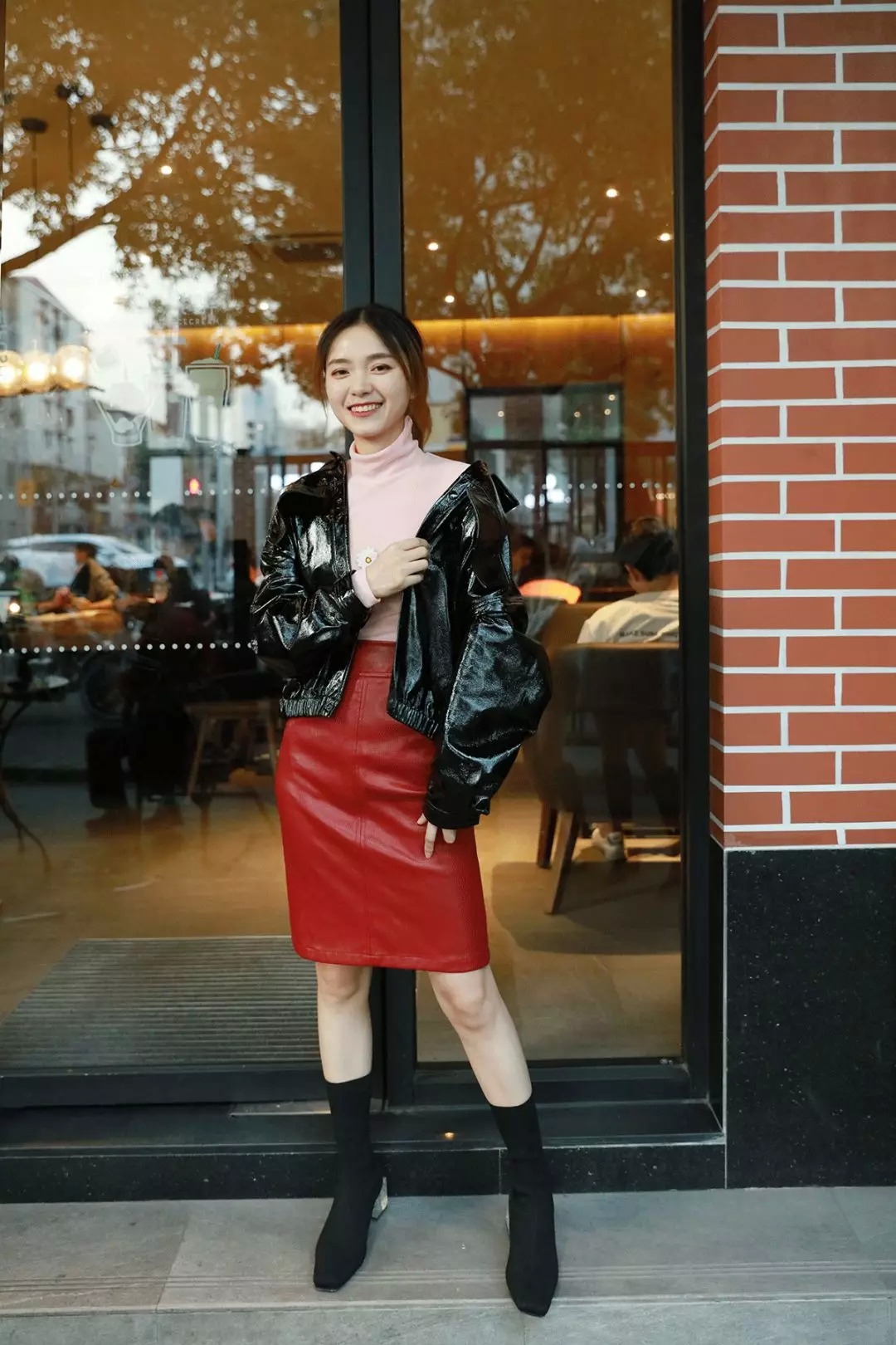 小个子秋冬穿什么款靴子显腿长,显腿细又直的时尚爆款靴子