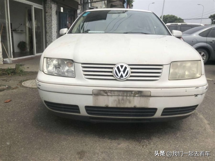 2003年宝来1.8t自动豪华当年落地价,2011年大众宝来二手值得买不
