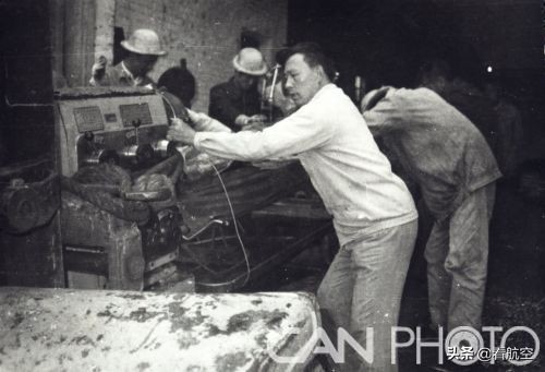 航空工业第一支股票,航空工业第一飞机