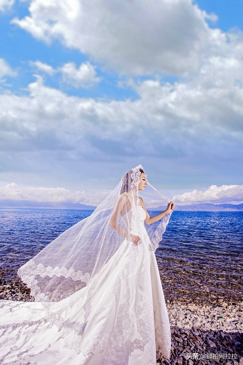 拍海景婚纱照怎么选衣服,拍婚纱照选衣服攻略6套