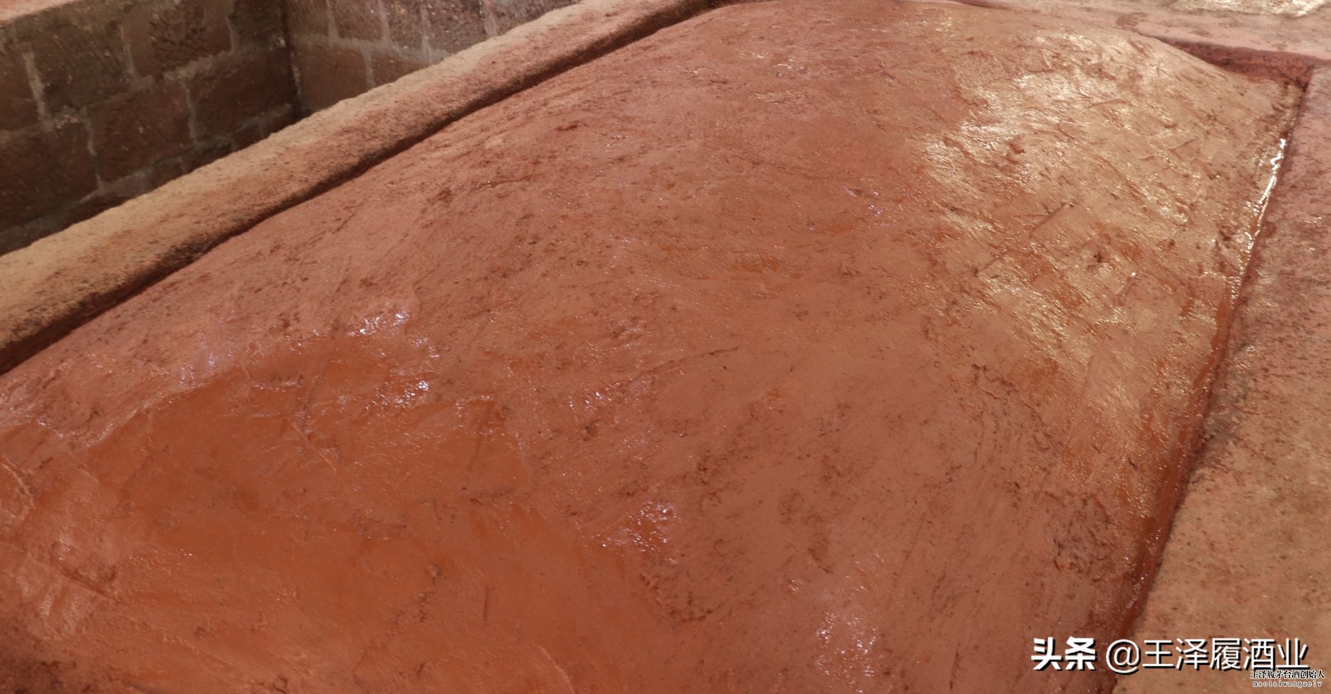 酱香白酒的轮次酒图片,酿造茅台黄金轮次