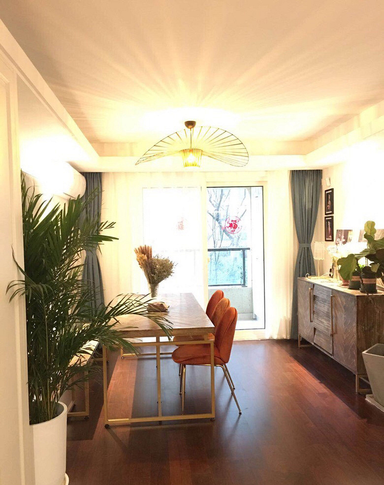 30岁女性独自装修,独居女孩的单身小屋布置设计