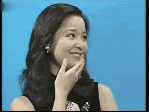 济宁大剧院2周年公益音乐会,演出版漫步人生路广场舞