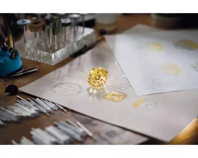 一生一世任嘉伦戒指上数字的含义,任嘉伦结婚戒指什么款