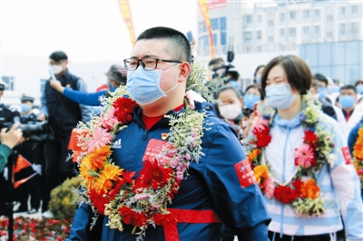 在没有硝烟的战场上,在没有硝烟的战场上冲锋陷阵