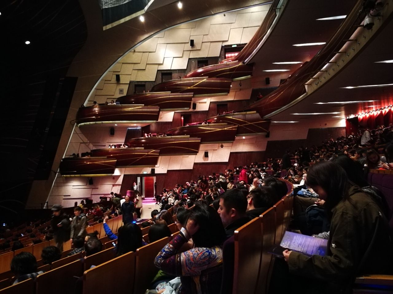 上海十大娱乐场所排名,上海最著名的演出剧院