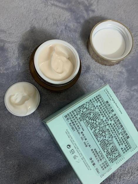 油皮用大牌护肤品测评,油皮用了油腻的护肤品会怎么样