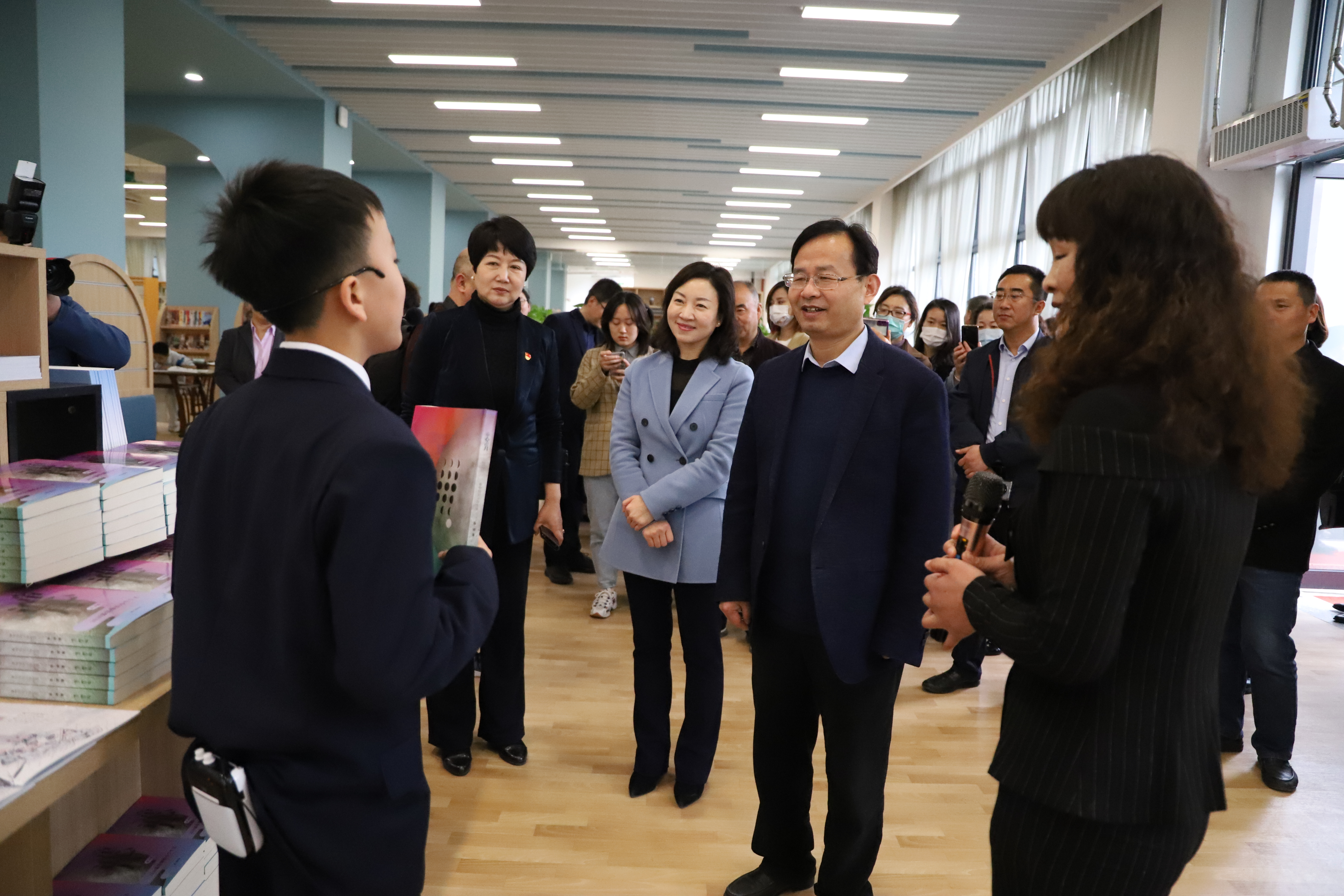 学岩彩画,学岩彩画有发展前景吗