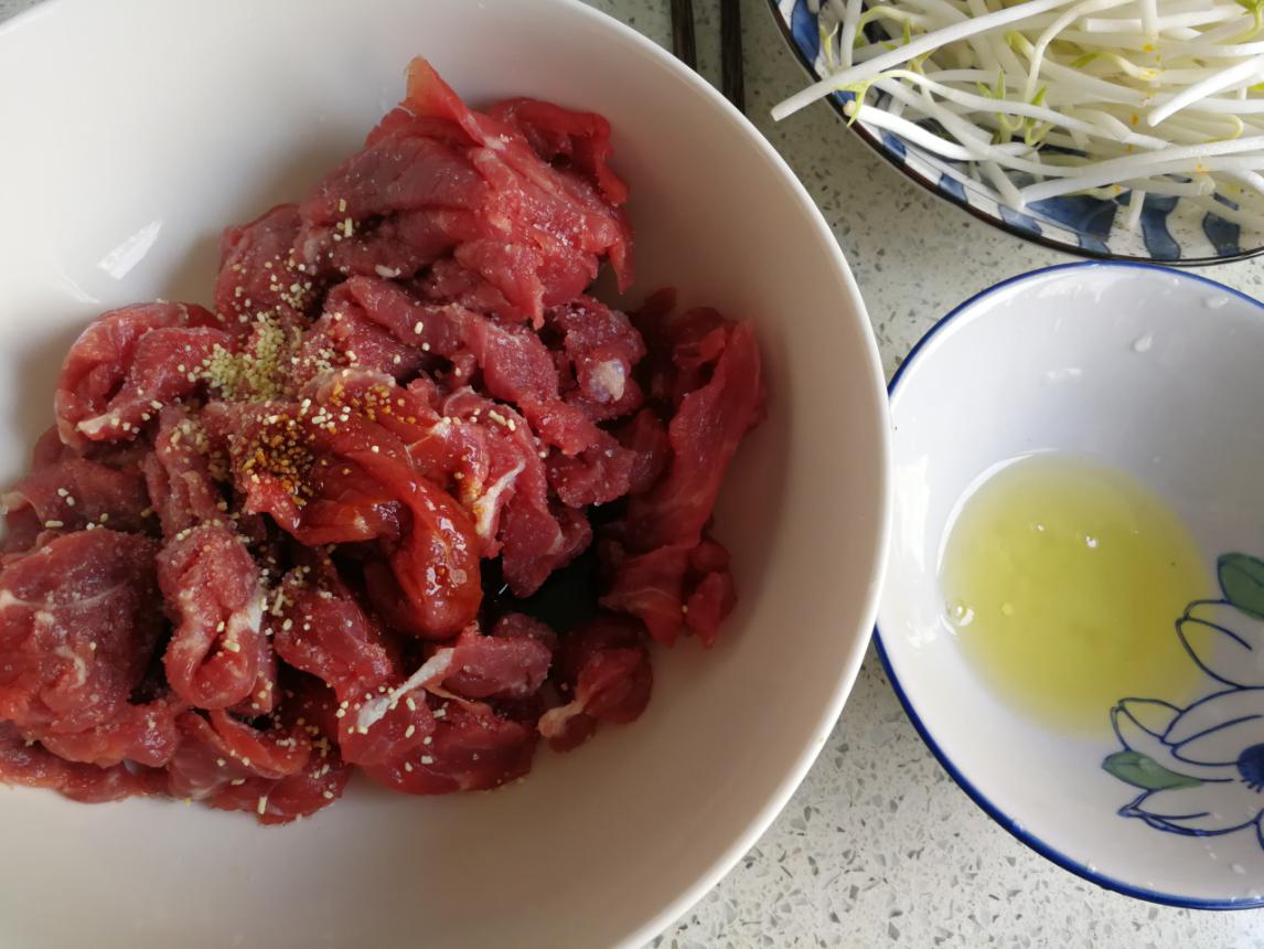 分享一道超经典的川菜水煮牛肉,水煮牛肉不放肉的正宗做法川菜