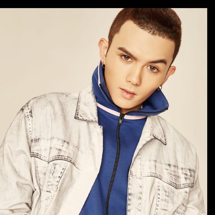 鏄撶儕鍗冪幒鐜嬭仾,鏄撶儕鍗冪幒鍜岀帇鎬濊仾鍚堢収