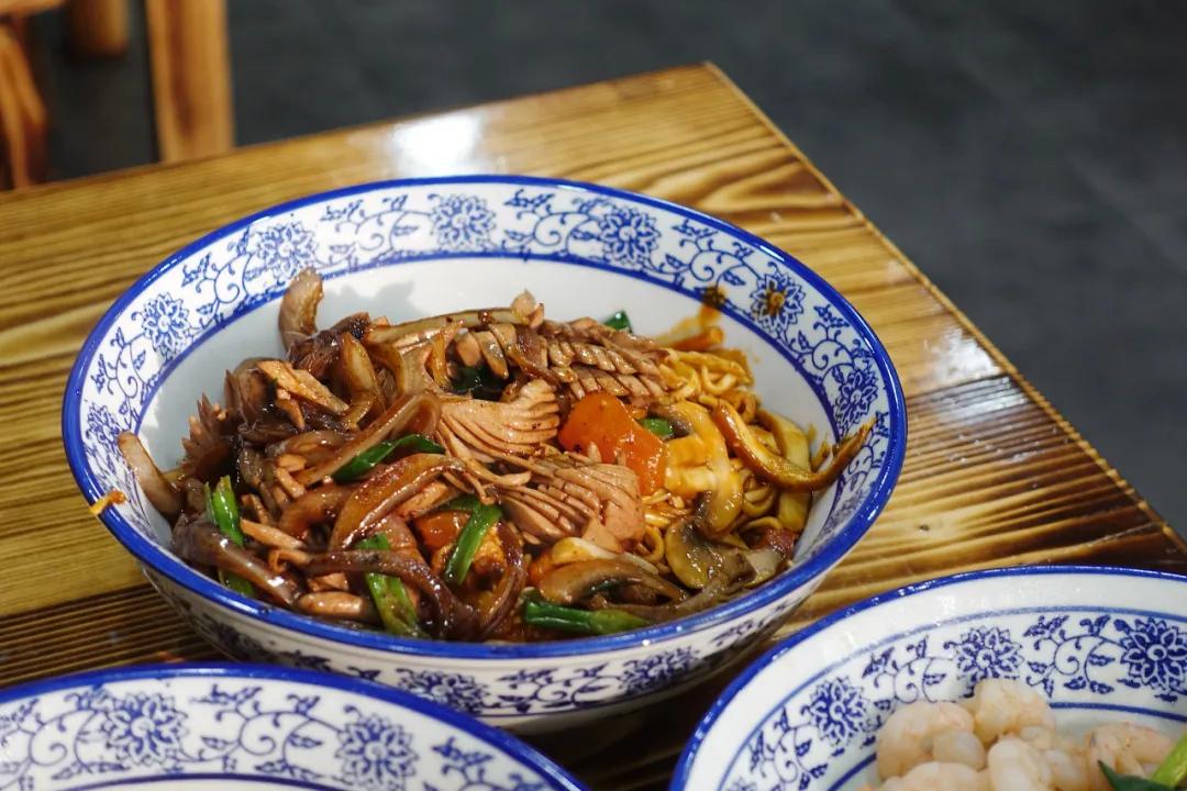 杭州美食攻略推荐离杭州东站最近,杭州美食攻略必去的菜市场