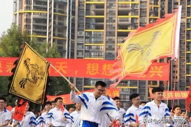 潮汕哪个学校校服最好看,潮汕校服排名前十