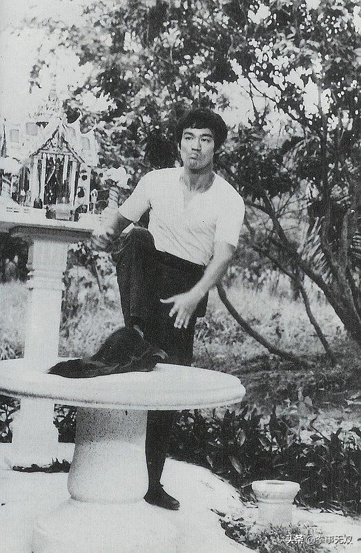 李小龙被丑化,李小龙打wwe能打冠军吗