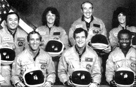 挑战者号航天飞机爆炸英语视频,挑战者号航天飞机凌空爆炸