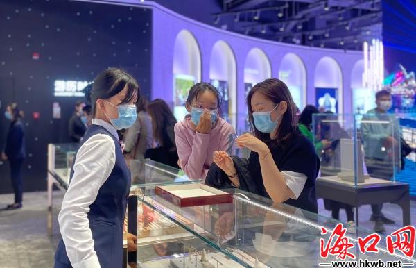 深免海口观澜湖免税购物城618活动,深免海口观澜湖免税城打折吗