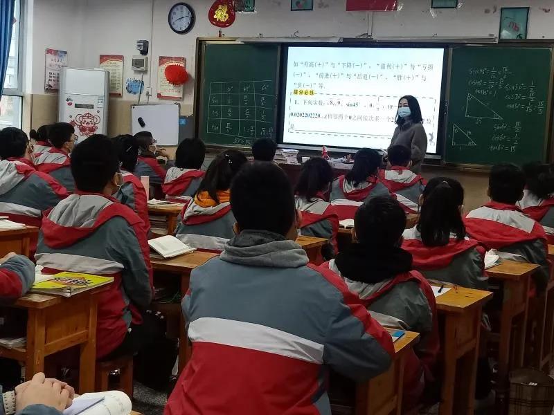 送给开学第一天的你,开学第一天好暖心