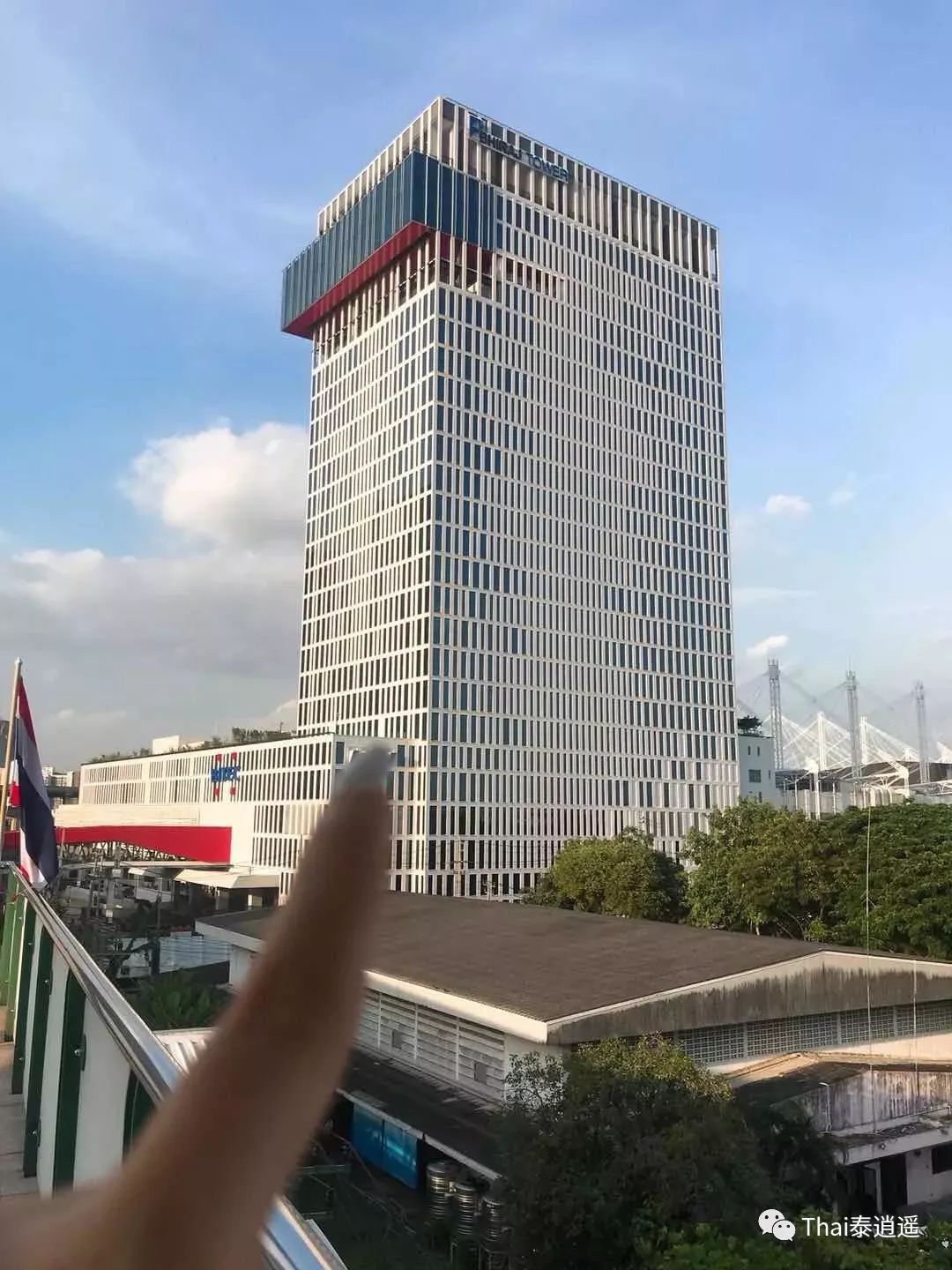 IDEO东方双子星|距BTS素坤逸线Bangna站250米，13.5万泰铢/㎡起与世界级地标购物中心为邻