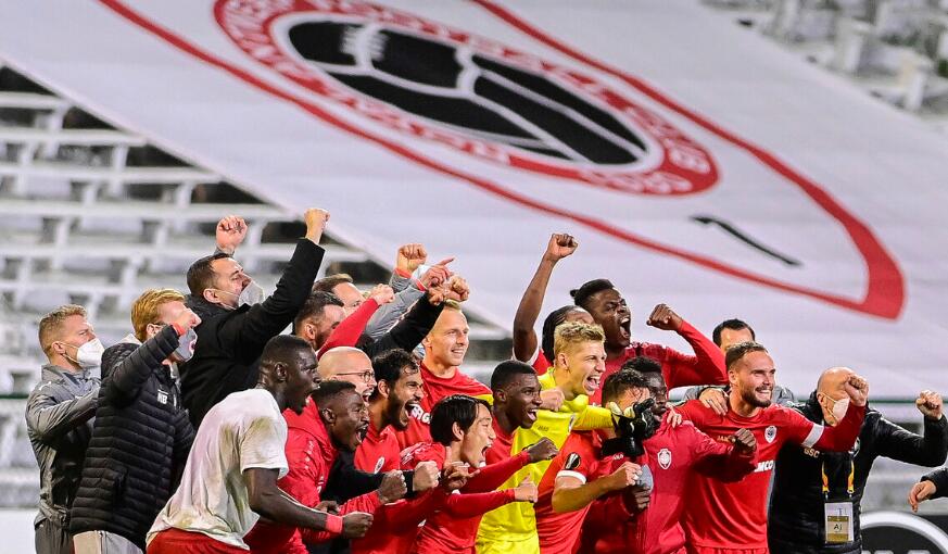 欧战妖队造45年神迹！排名小组第1，5200万巨星让穆帅绝望