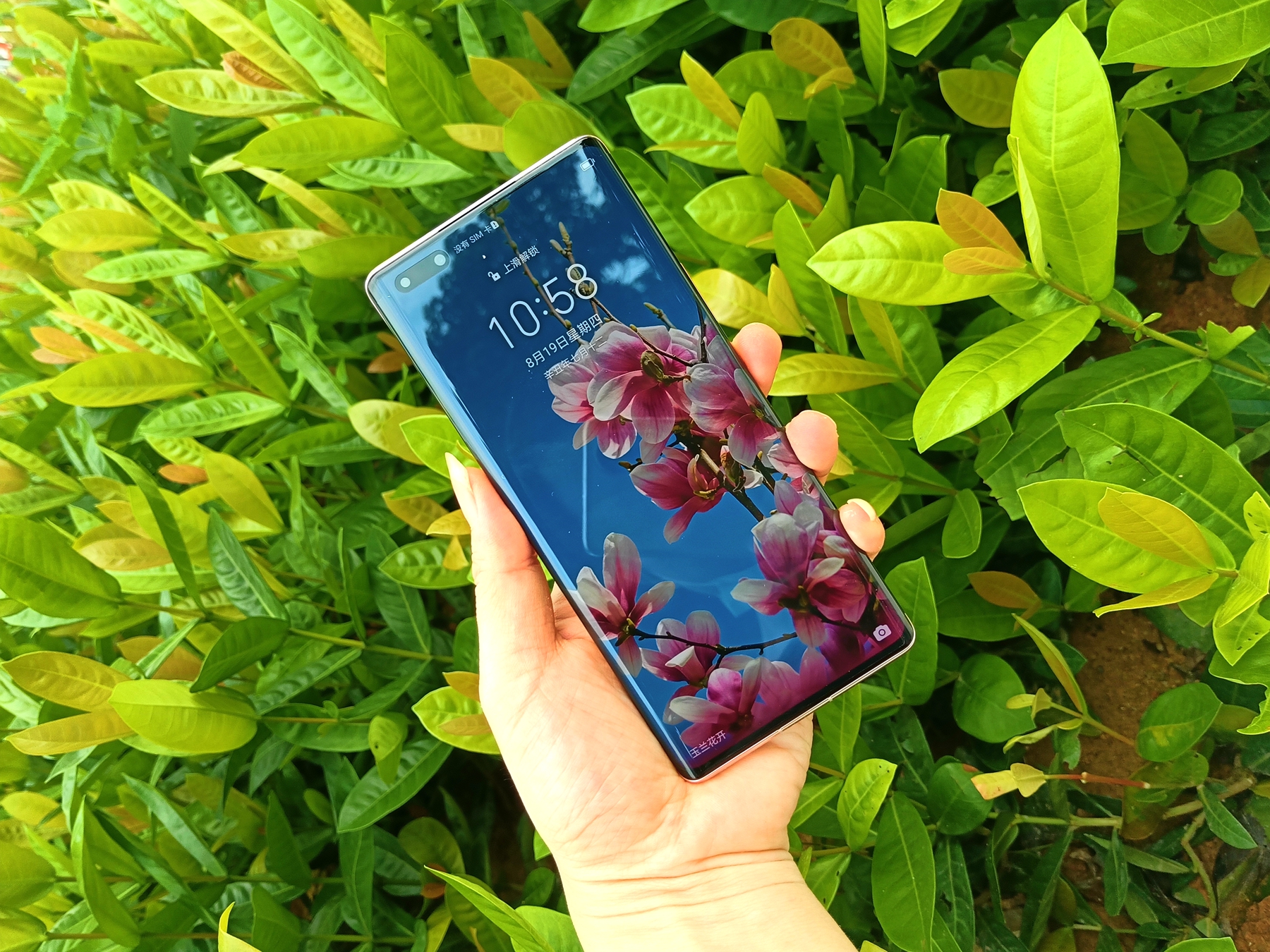 荣耀magic3评测科技美学,荣耀magic3算是顶级旗舰么