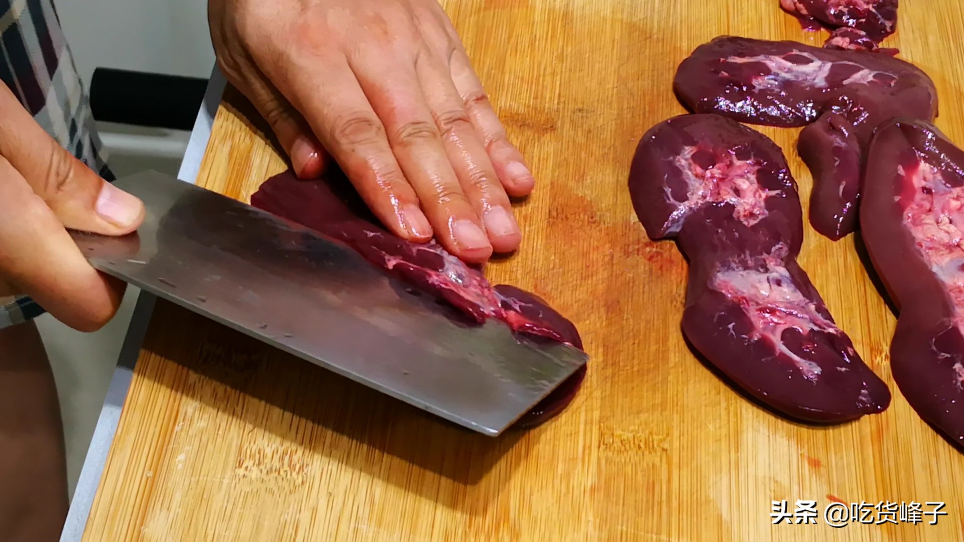 怎么炒腰花又嫩又不腥气好吃,怎么做炒腰花不腥气