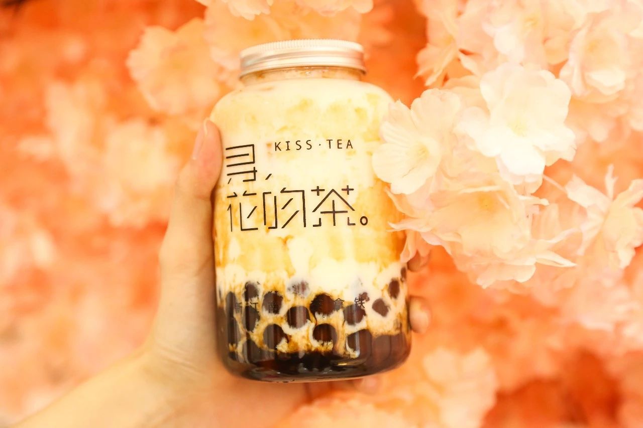 火爆全网的网红奶茶,网红火爆的奶茶店