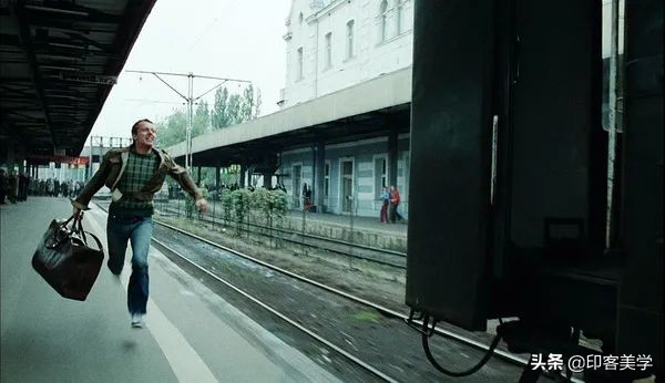 那些让你感觉脑洞被撕开的电影,十部平行时空的电影回到了原始