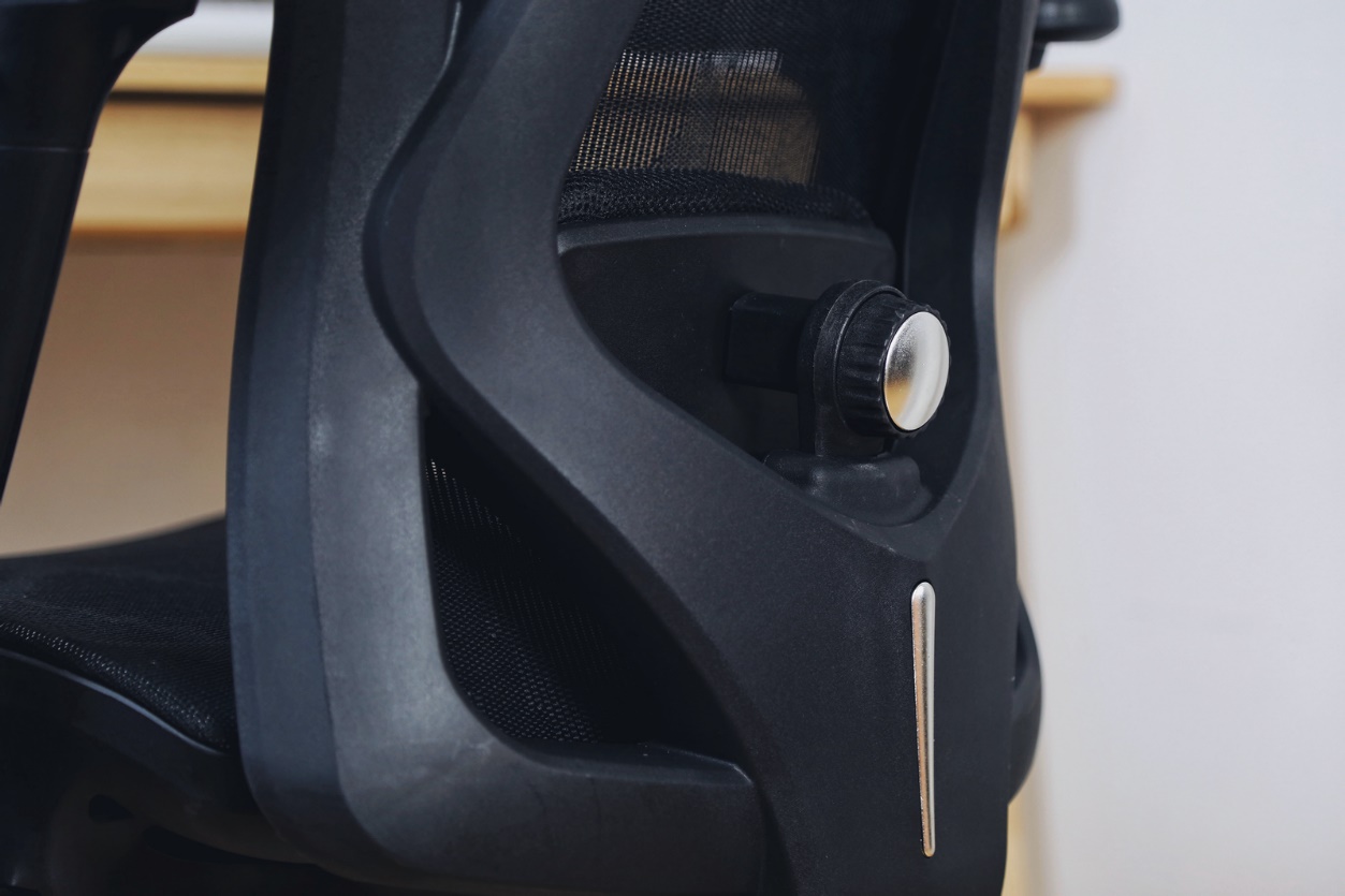 减轻办公生活中的腰颈负担，西昊M57人体工学电脑椅体验