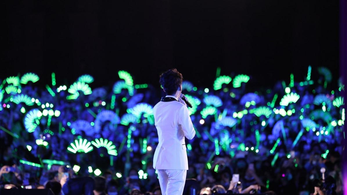 张云雷牵挂获奖,张云雷获奖歌牵挂