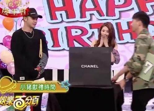 罗志祥与周扬青的经历,罗志祥周扬青15张聊天记录曝光