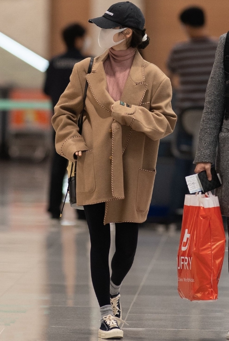 韩国女生的高级感是如何穿出来的,韩国女生冬季怎么穿显瘦