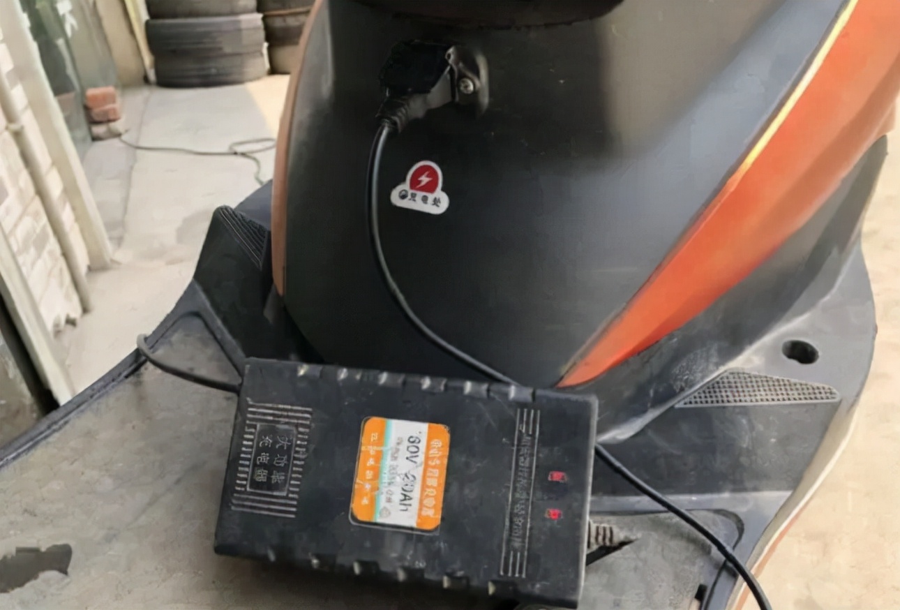 电动车水电瓶跑不远如何修复,电动车没劲跑不远怎么修复