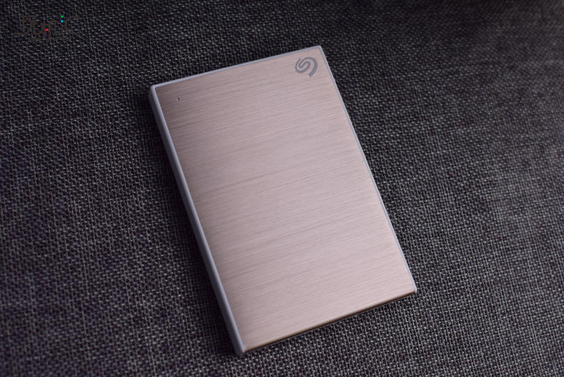 快的移动硬盘,希捷硬盘铭系列与睿品哪个好